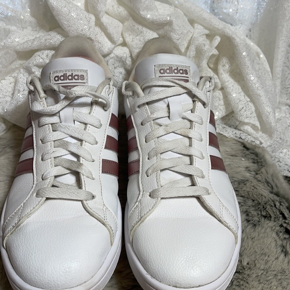 Adidas cloudfoam size 10 - Picture 5 of 13